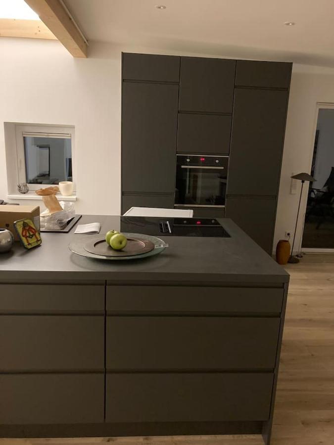 Neues Penthouse-Loft Mit Konuskarte Fuer Gratis Oepnv Appartement Ehrenkirchen Buitenkant foto