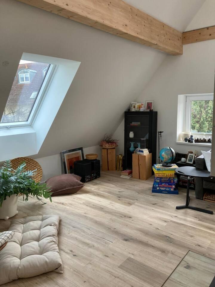 Neues Penthouse-Loft Mit Konuskarte Fuer Gratis Oepnv Appartement Ehrenkirchen Buitenkant foto
